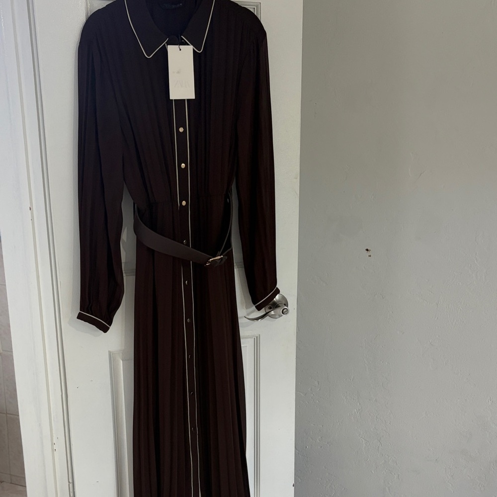 Zara Chocolate Long Sleeve Dress - Picture 4 of 4
